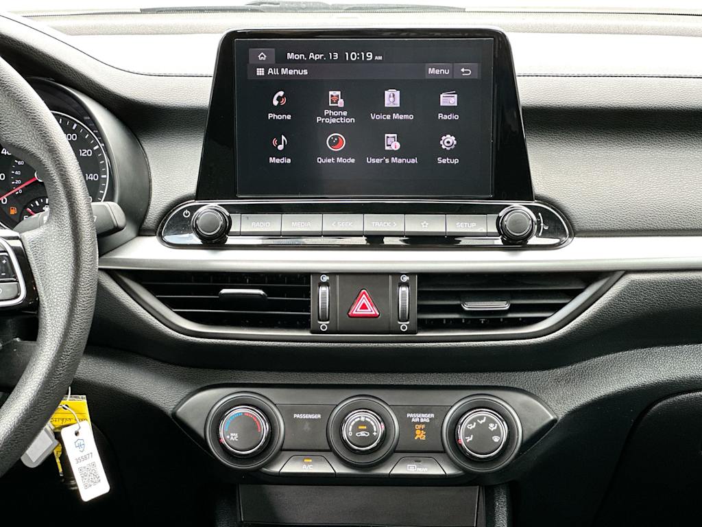 Thumbnail: 2024 Kia Forte - 27