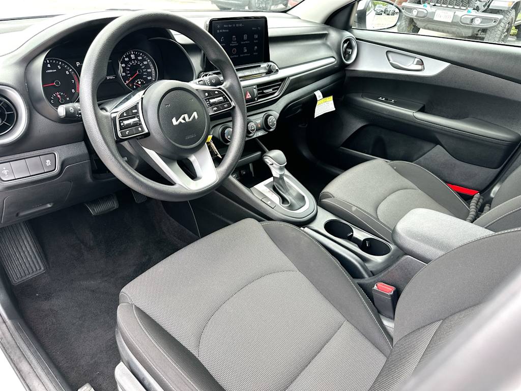Thumbnail: 2024 Kia Forte - 2