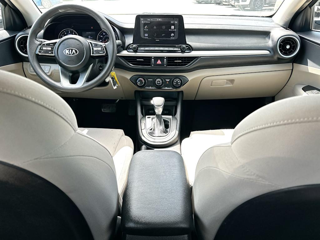 Thumbnail: 2021 Kia Forte - 9