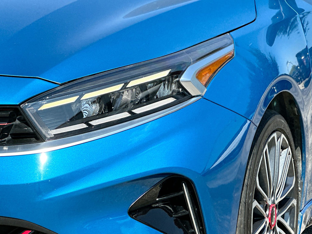 Thumbnail: 2022 Kia Forte - 25