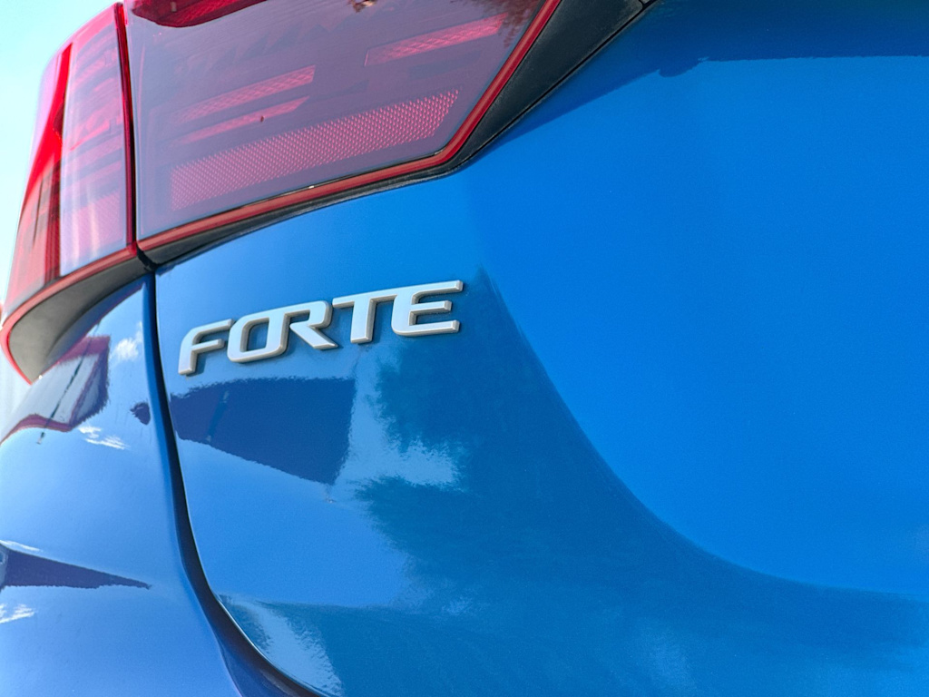 Thumbnail: 2022 Kia Forte - 7