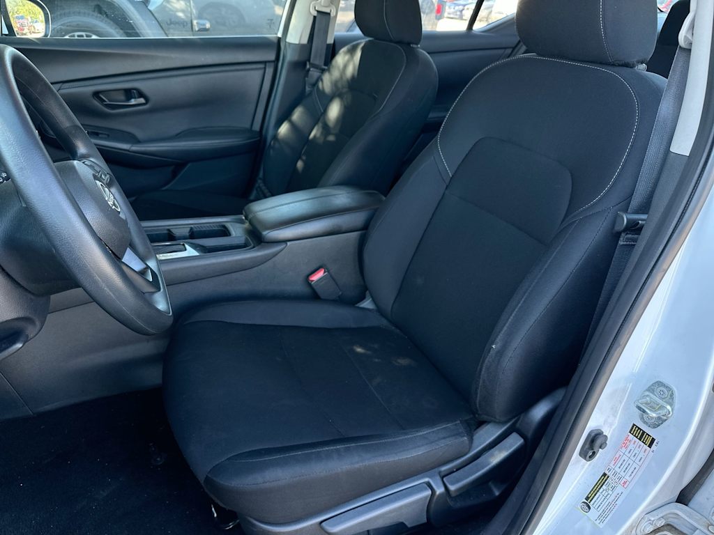 Thumbnail: 2024 Nissan Sentra - 10