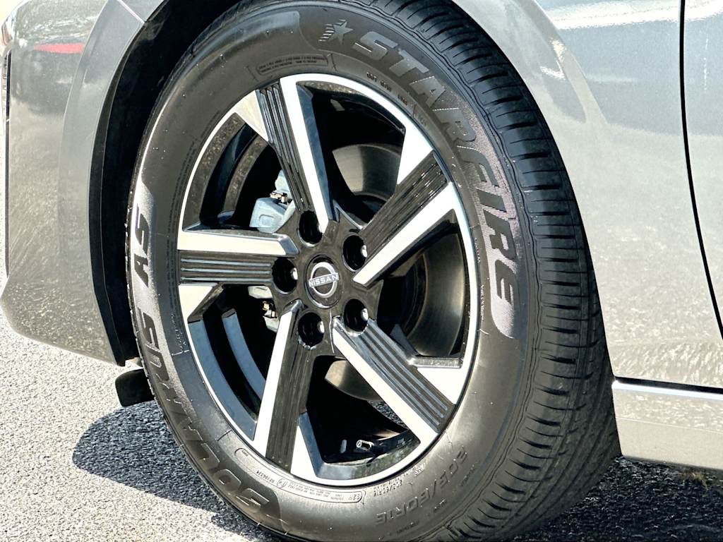 Thumbnail: 2025 Nissan Sentra - 8