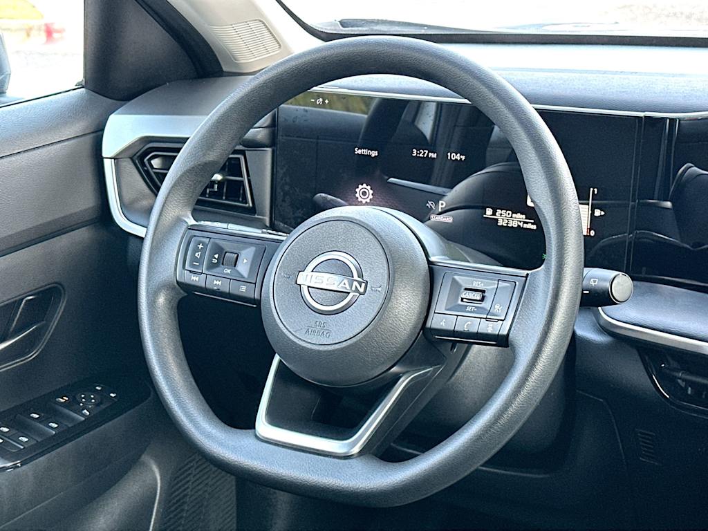 Thumbnail: 2025 Nissan Kicks - 12
