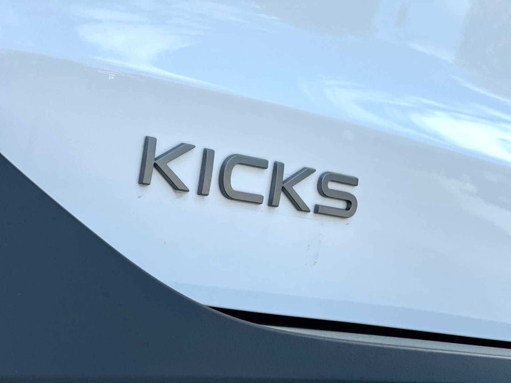 Thumbnail: 2025 Nissan Kicks - 7