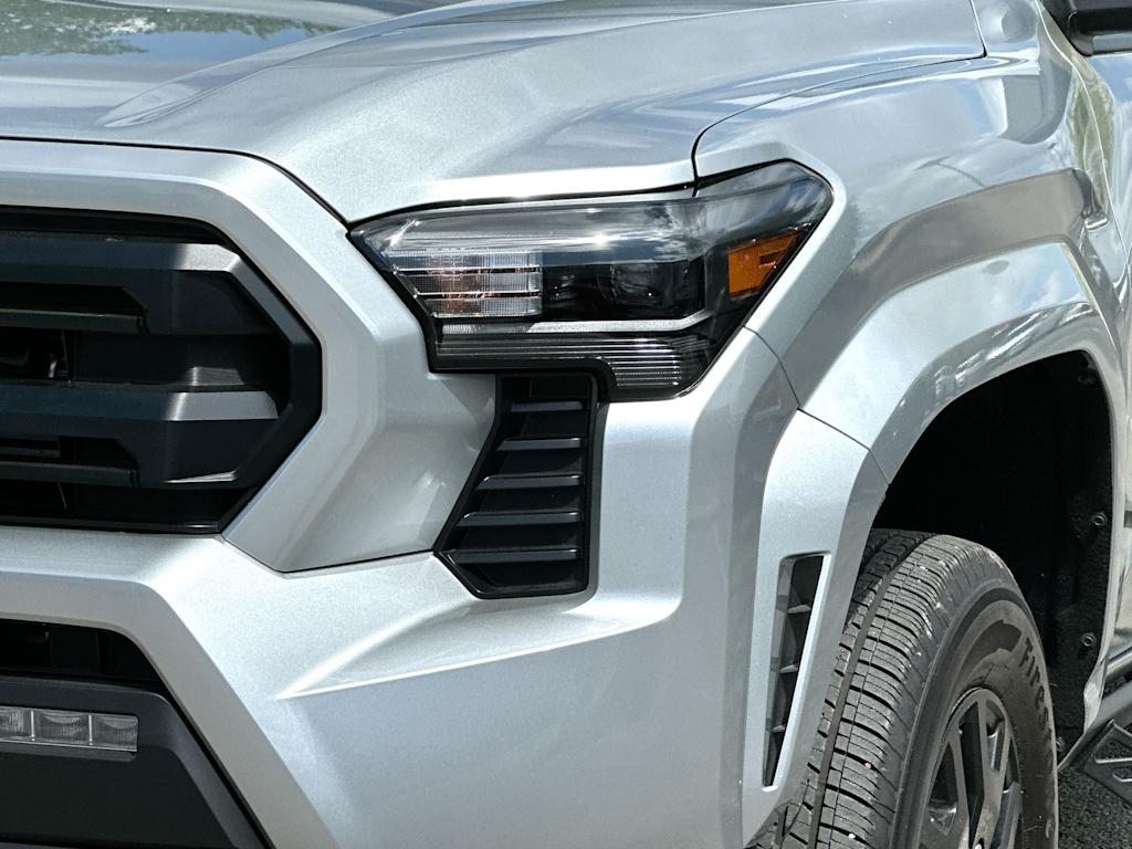 Thumbnail: 2025 Toyota Tacoma - 2
