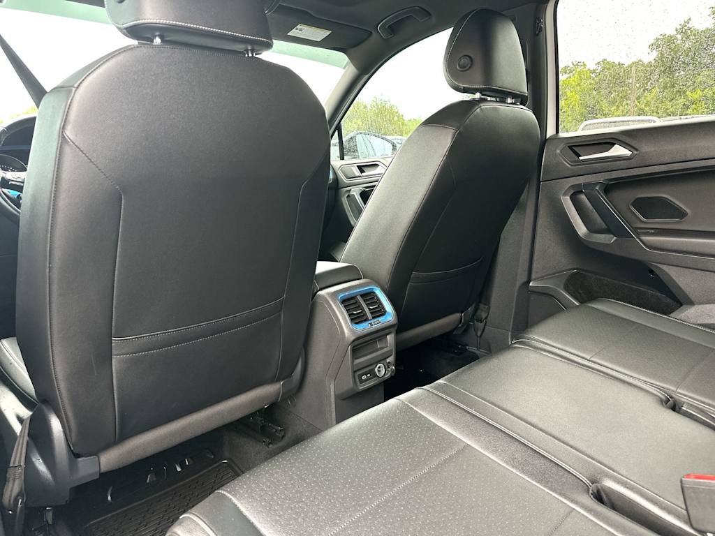 Thumbnail: 2021 Volkswagen Tiguan - 28