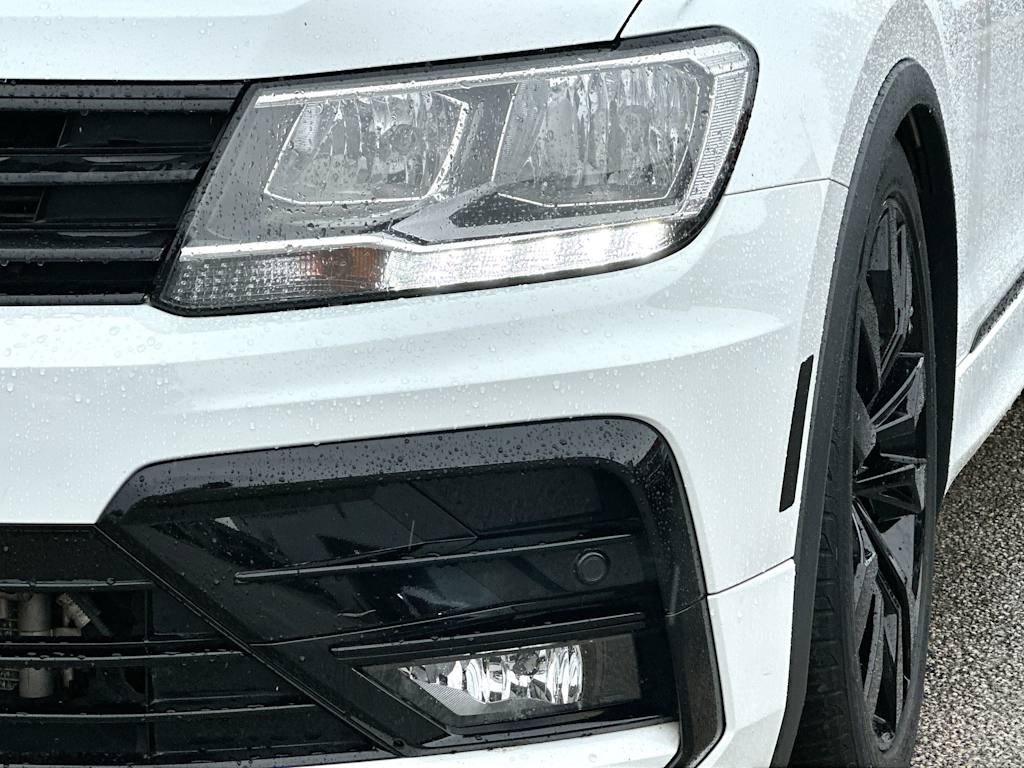 Thumbnail: 2021 Volkswagen Tiguan - 27