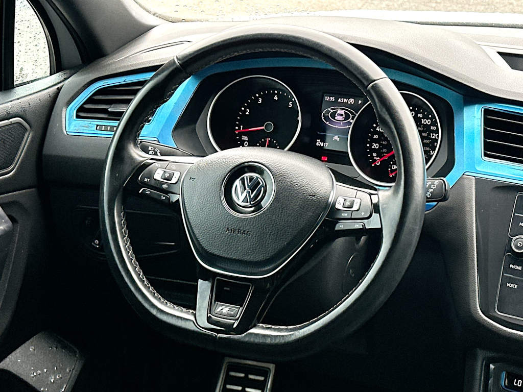 Thumbnail: 2021 Volkswagen Tiguan - 12