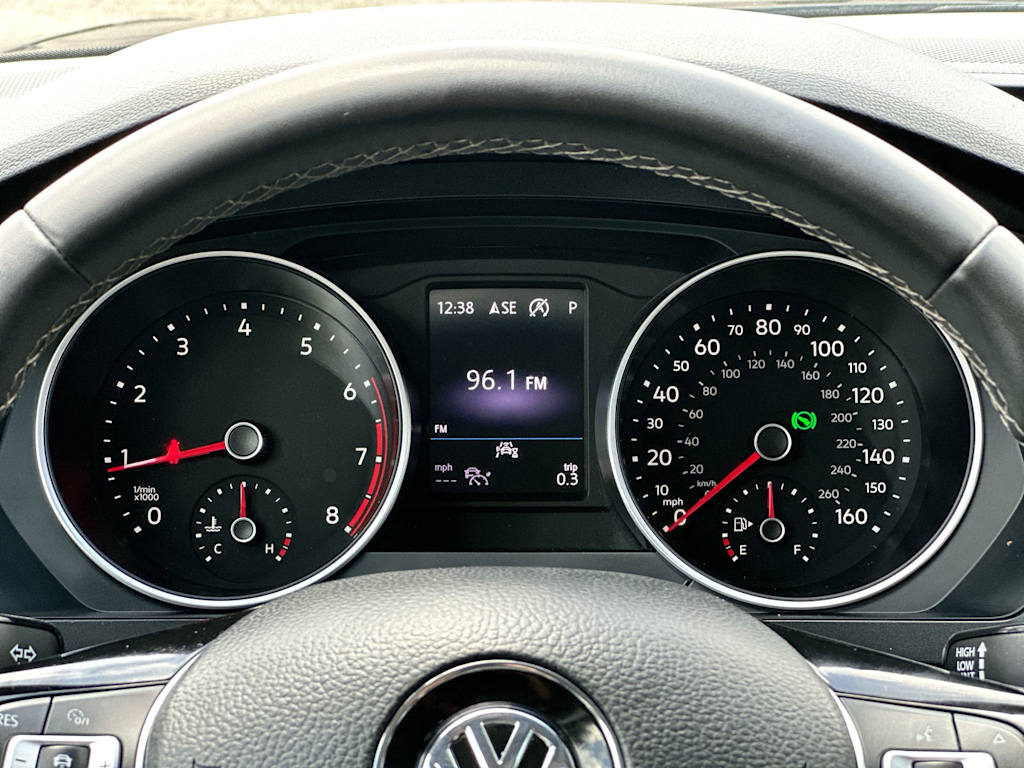 Thumbnail: 2021 Volkswagen Tiguan - 15