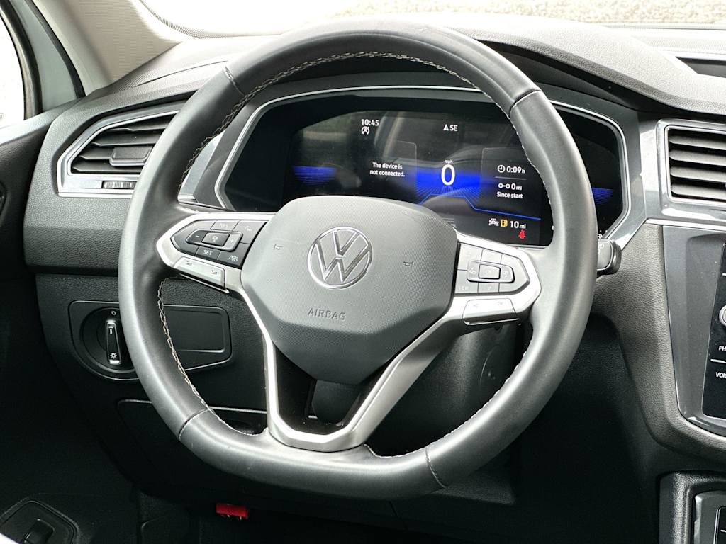 Thumbnail: 2024 Volkswagen Tiguan - 12