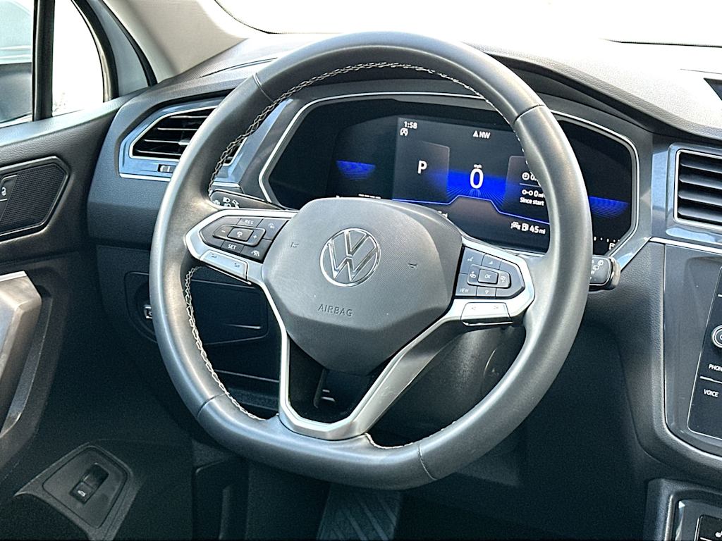 Thumbnail: 2022 Volkswagen Tiguan - 12