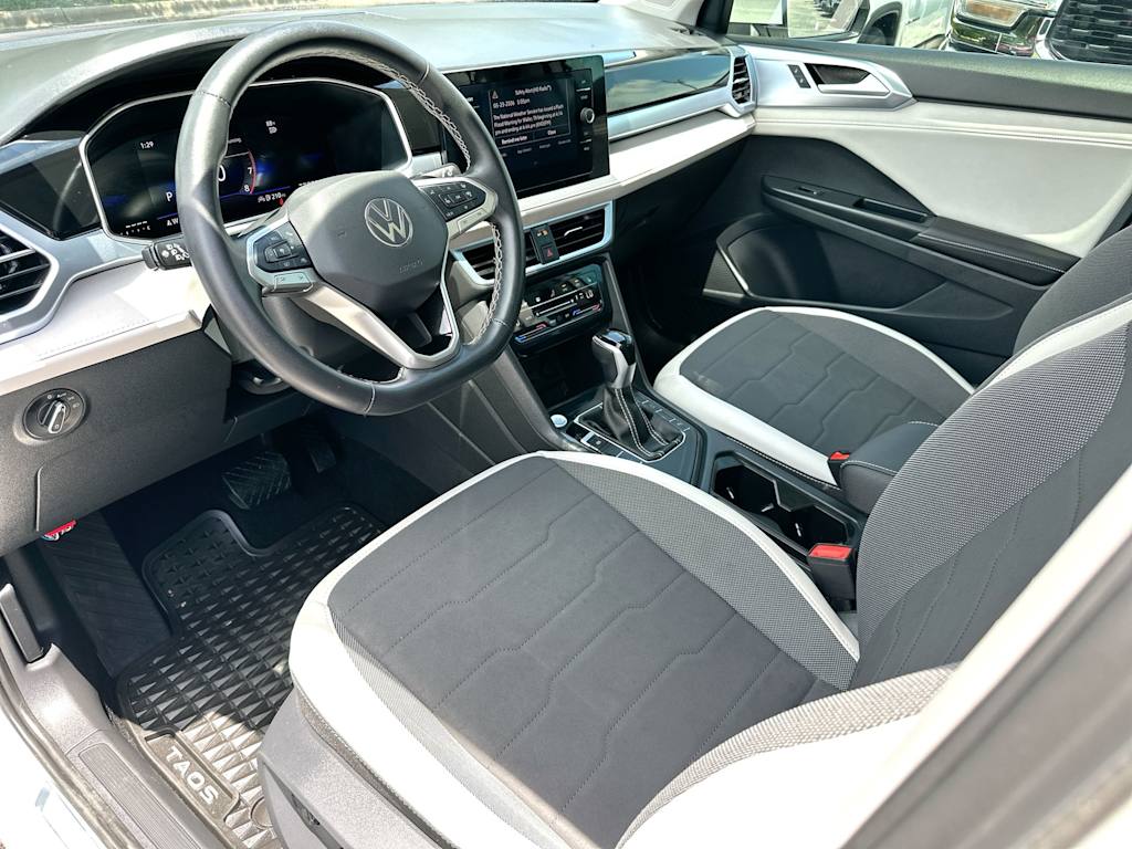 Thumbnail: 2025 Volkswagen Taos - 2