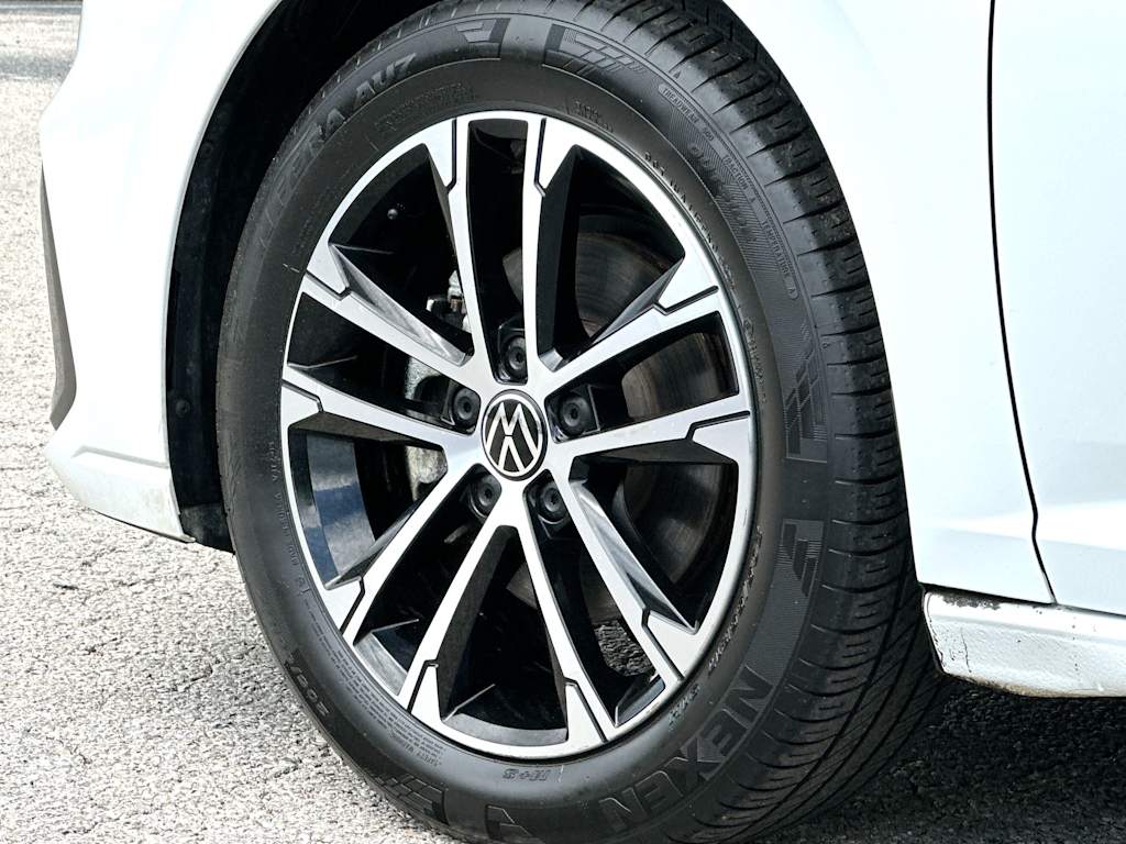 Thumbnail: 2025 Volkswagen Jetta - 8