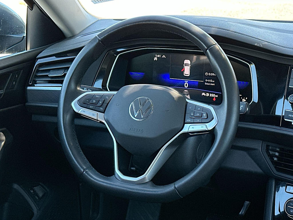 Thumbnail: 2024 Volkswagen Jetta - 12