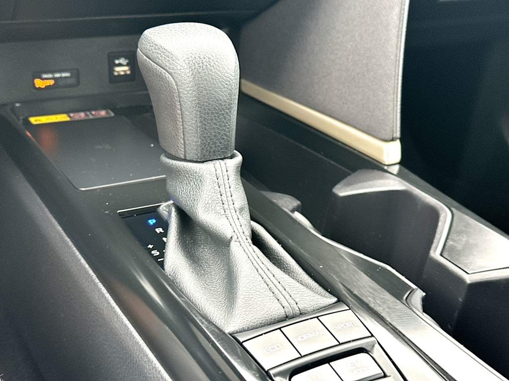 Thumbnail: 2025 Toyota Camry - 14