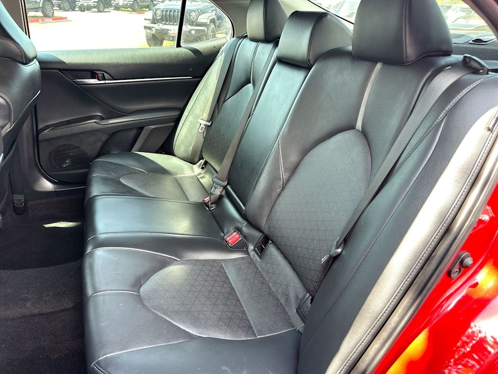 Thumbnail: 2021 Toyota Camry - 11