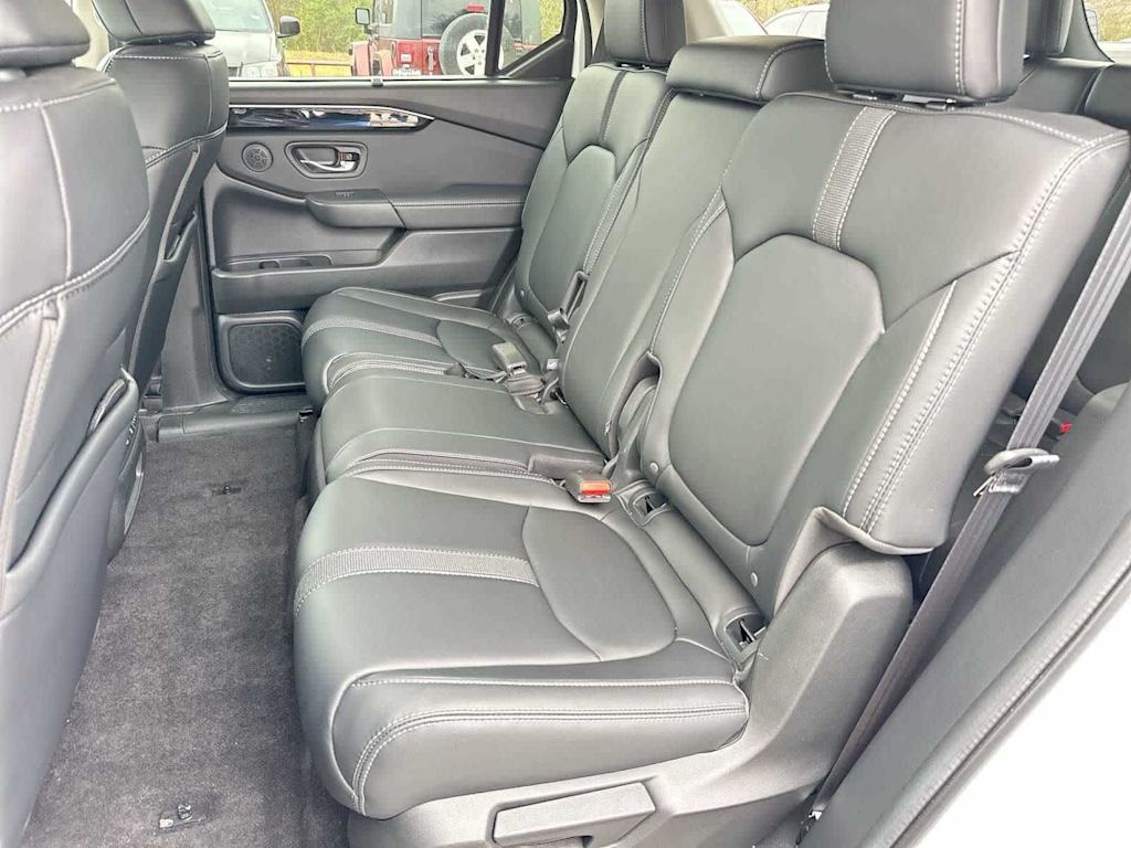 Thumbnail: 2024 Honda Pilot - 10