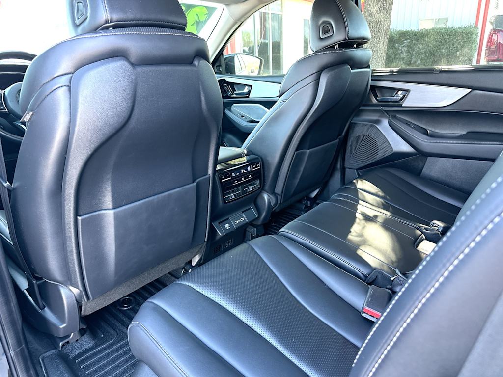 Thumbnail: 2023 Acura MDX - 28