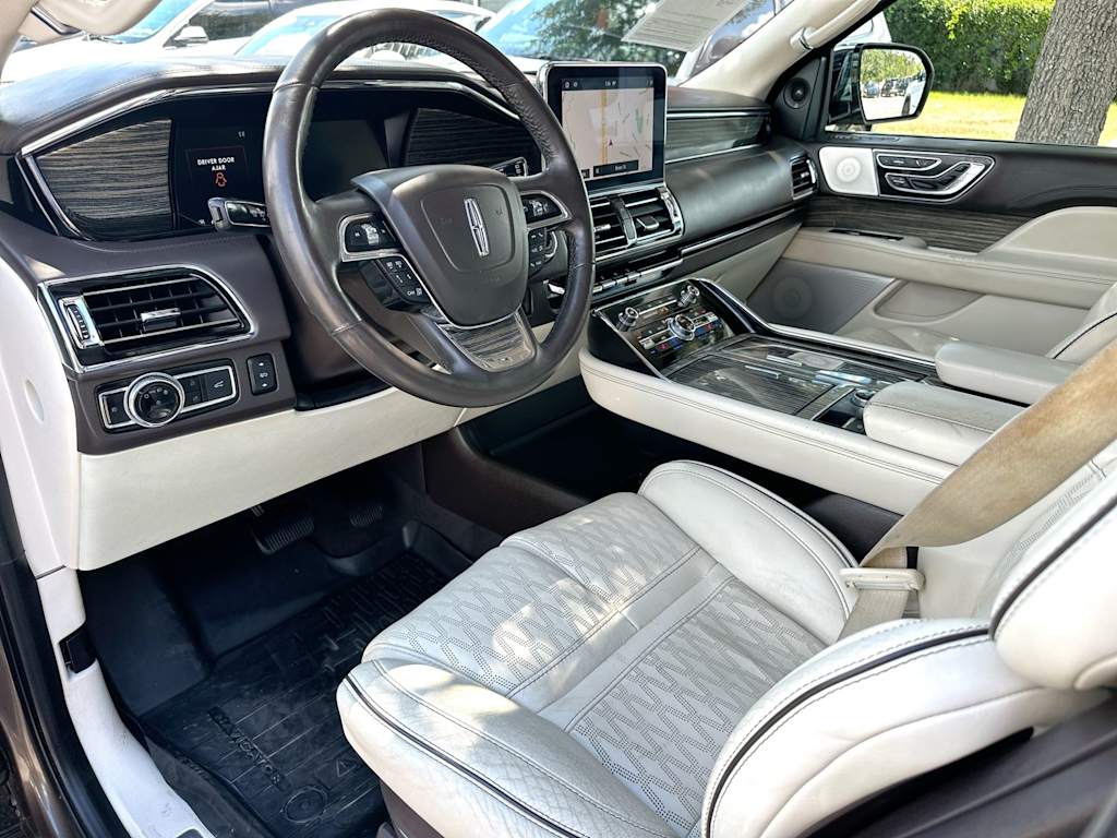 Thumbnail: 2020 Lincoln Navigator - 2
