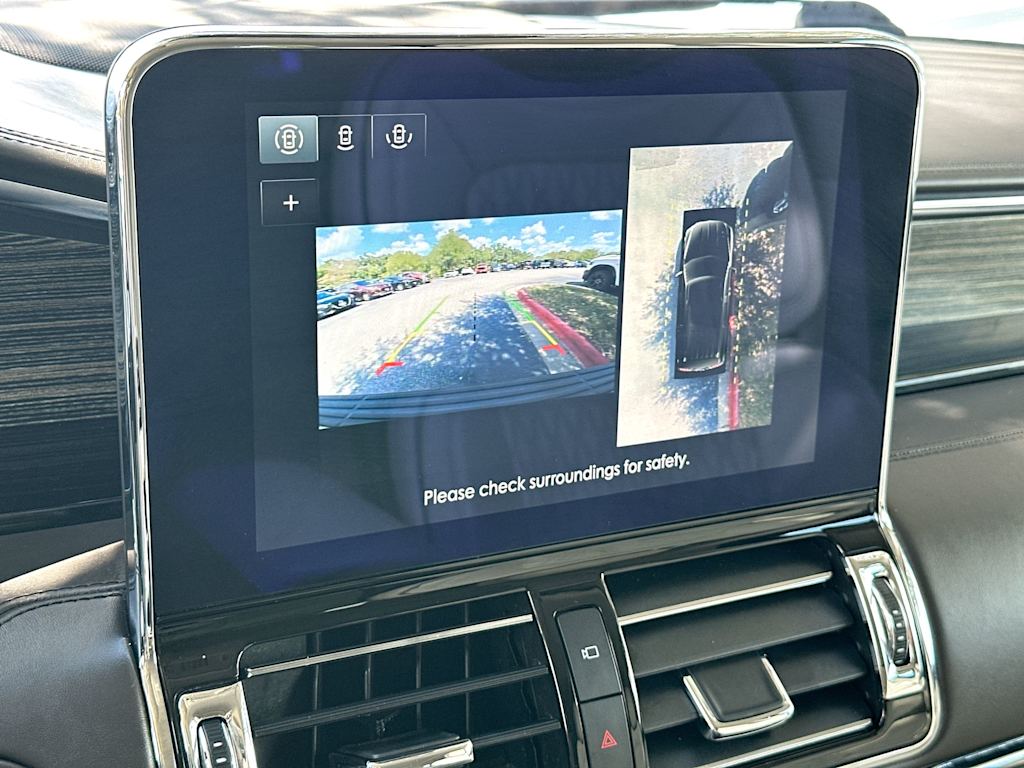Thumbnail: 2020 Lincoln Navigator - 13