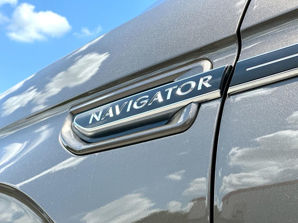 Thumbnail: 2020 Lincoln Navigator - 7