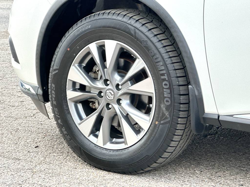 Thumbnail: 2016 Nissan Murano - 8