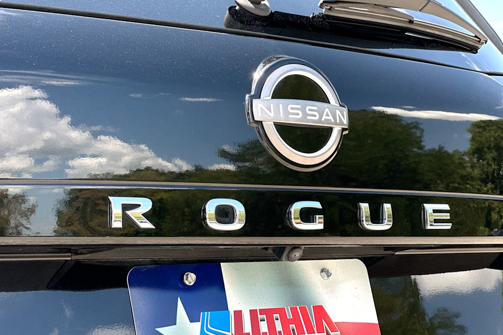 Thumbnail: 2023 Nissan Rogue - 7