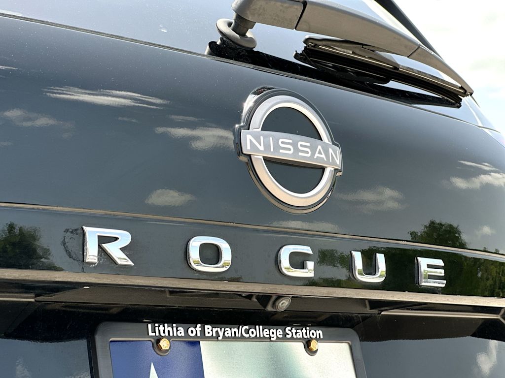 Thumbnail: 2023 Nissan Rogue - 7