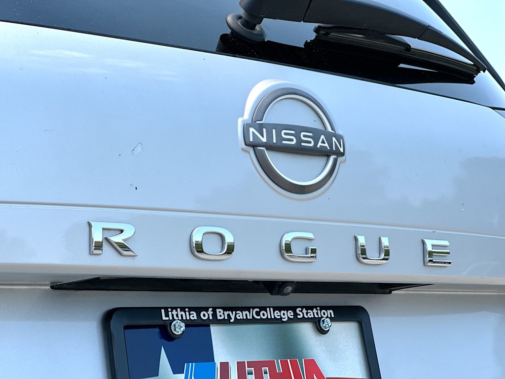 Thumbnail: 2022 Nissan Rogue - 7