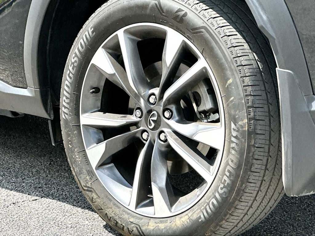 Thumbnail: 2023 INFINITI QX60 - 8