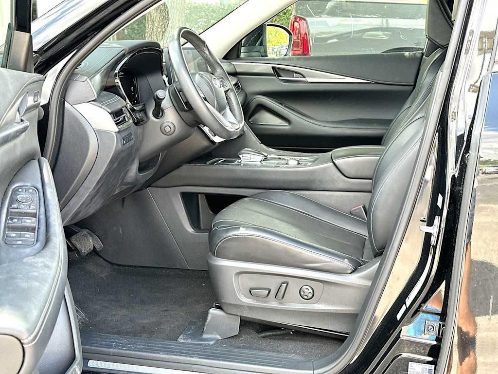 Thumbnail: 2023 INFINITI QX60 - 10