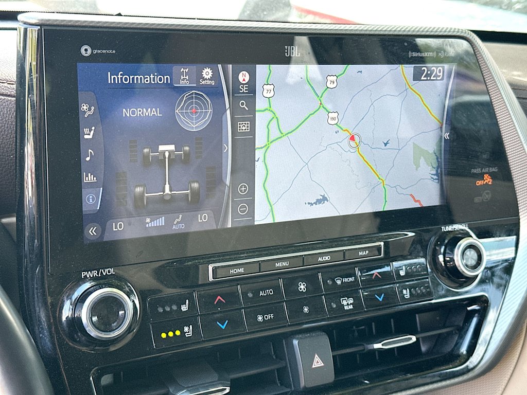 Thumbnail: 2020 Toyota Highlander - 13