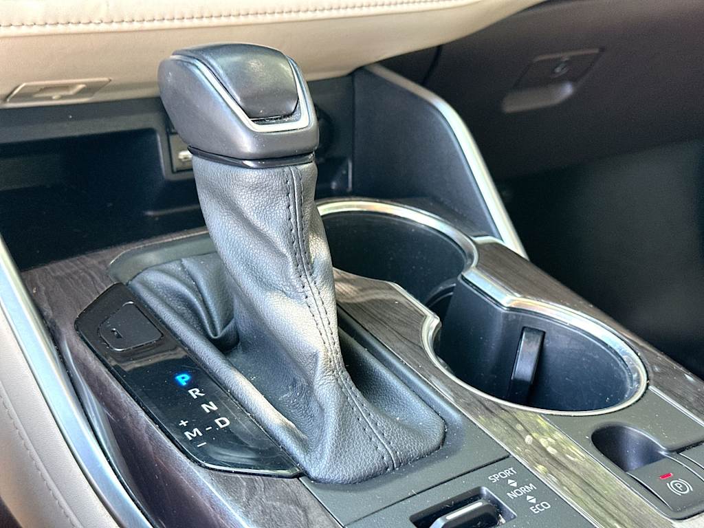 Thumbnail: 2020 Toyota Highlander - 14