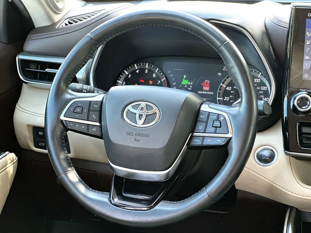 Thumbnail: 2020 Toyota Highlander - 12