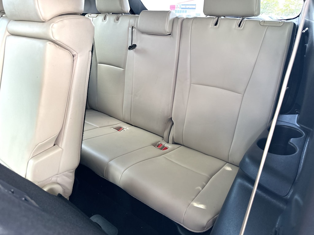 Thumbnail: 2021 Toyota Highlander - 29