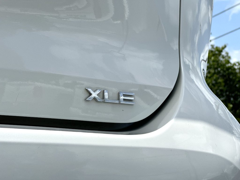 Thumbnail: 2021 Toyota Highlander - 7