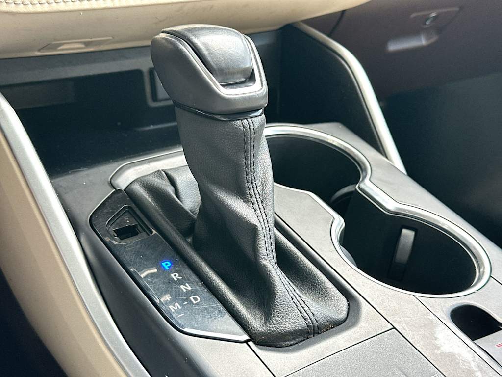 Thumbnail: 2021 Toyota Highlander - 14