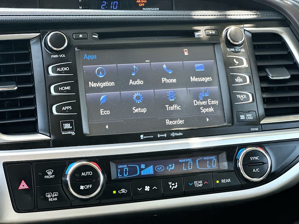 Thumbnail: 2016 Toyota Highlander - 12