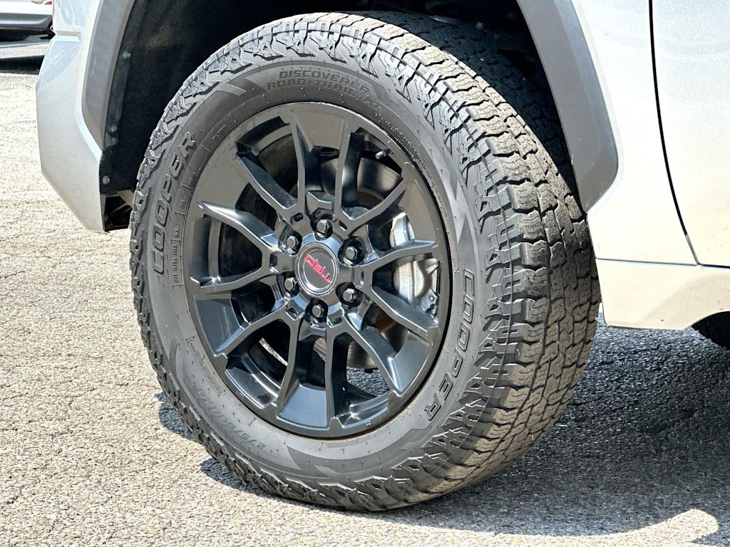 Thumbnail: 2023 Toyota Tundra - 8