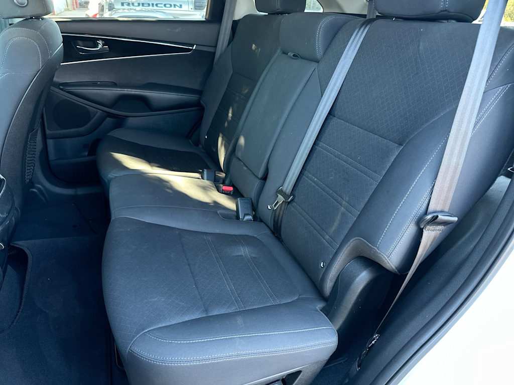 Thumbnail: 2020 Kia Sorento - 11