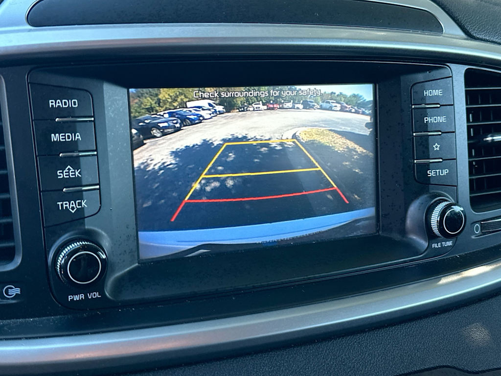 Thumbnail: 2020 Kia Sorento - 13