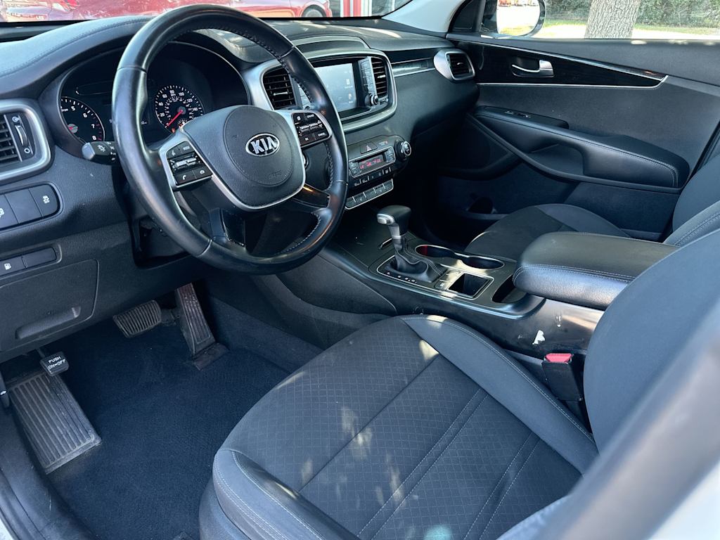 Thumbnail: 2020 Kia Sorento - 2
