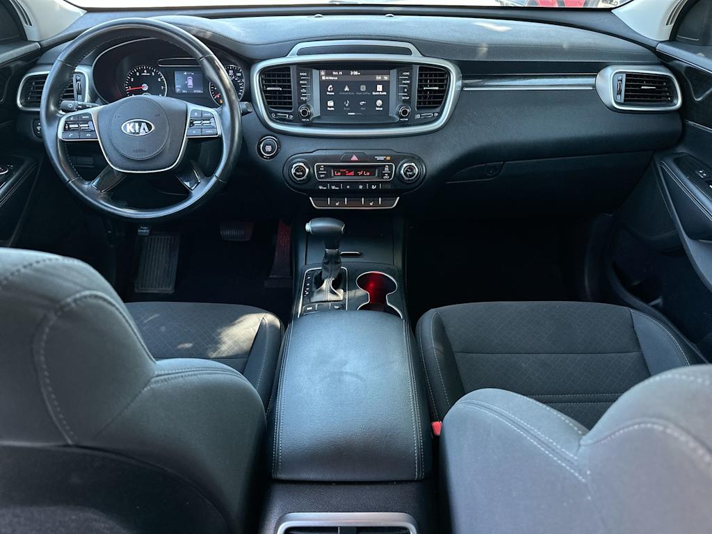 Thumbnail: 2020 Kia Sorento - 9