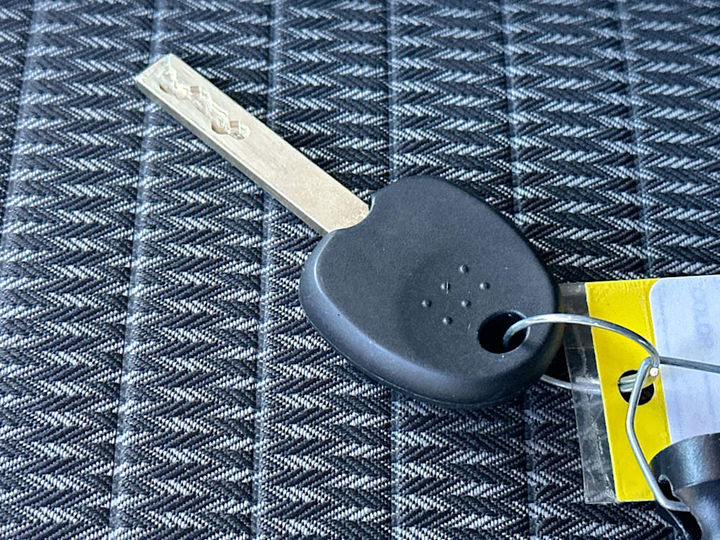 Thumbnail: 2023 Kia Sorento - 16