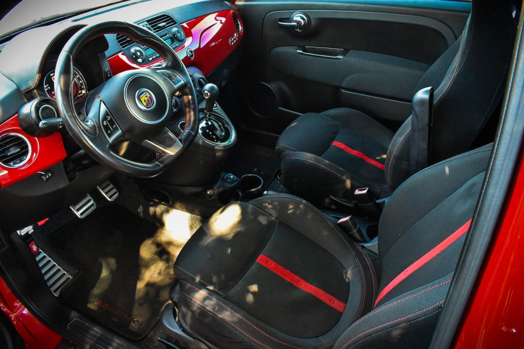 2015 Fiat 500 Abarth 11