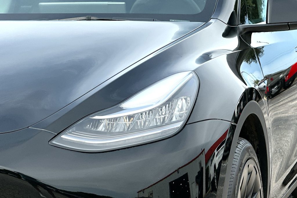 Thumbnail: 2023 Tesla Model Y - 24