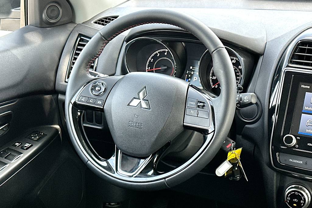 Thumbnail: 2026 Mitsubishi Outlander Sport - 12