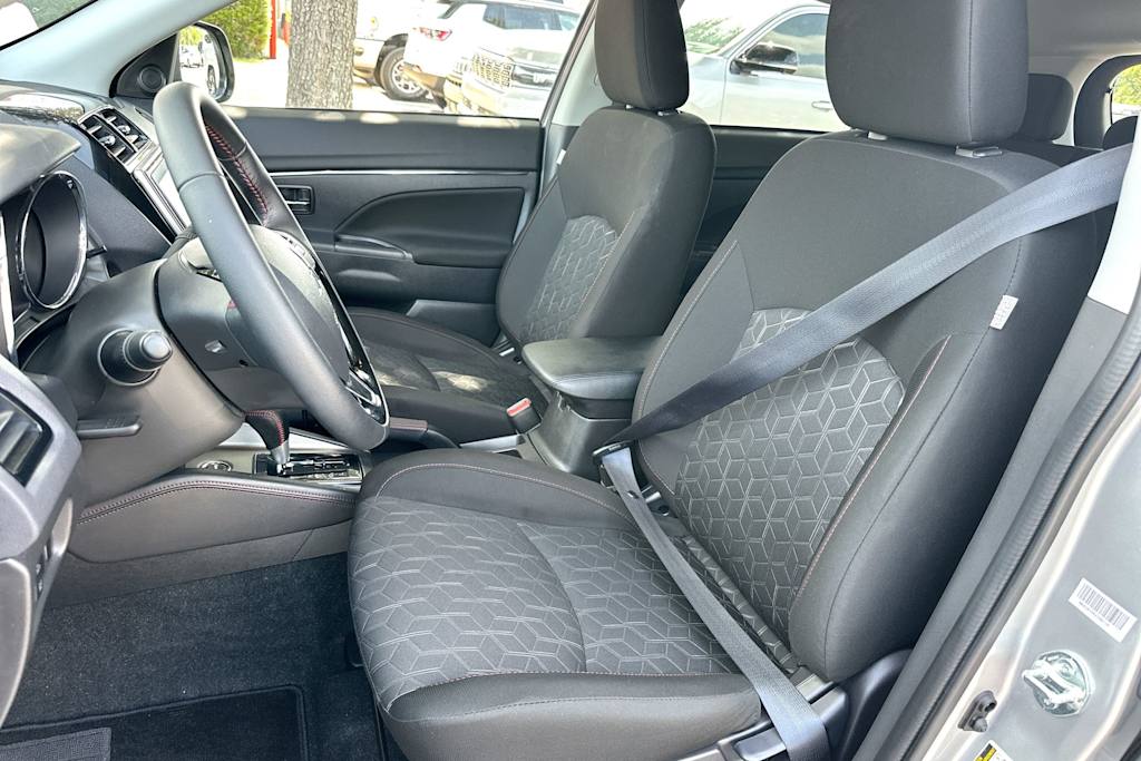 Thumbnail: 2026 Mitsubishi Outlander Sport - 10