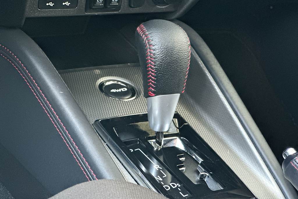 Thumbnail: 2026 Mitsubishi Outlander Sport - 14